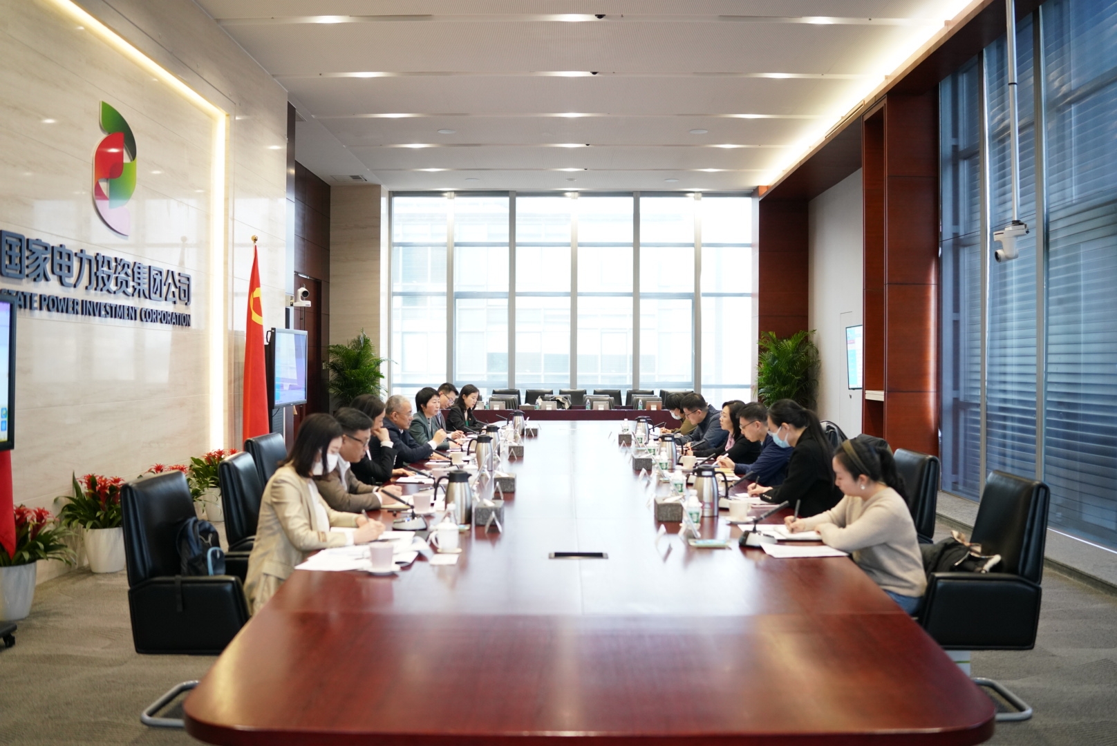 中宣部国际联络局到国家电投调研