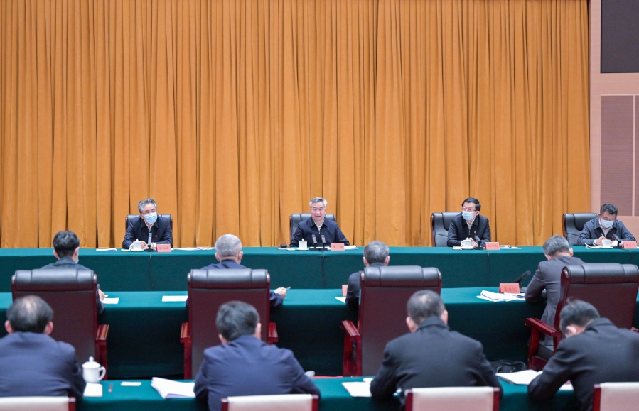 深入贯彻党的二十大精神 以对党绝对忠诚担负起职责使命