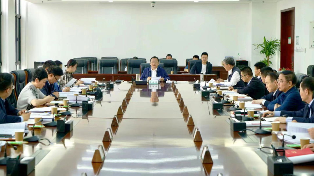 内蒙古电力集团党委理论学习中心组召开3月份集体学习会