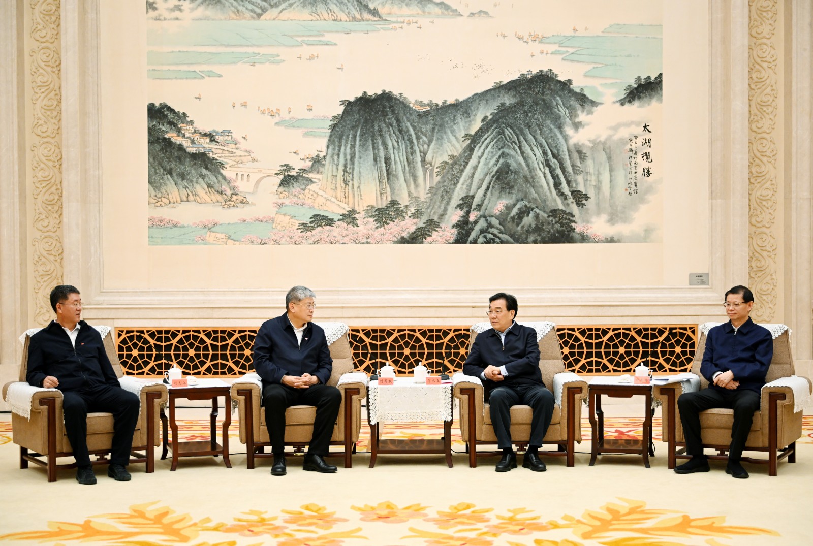国家能源集团党组书记刘国跃拜会江苏省主要领导