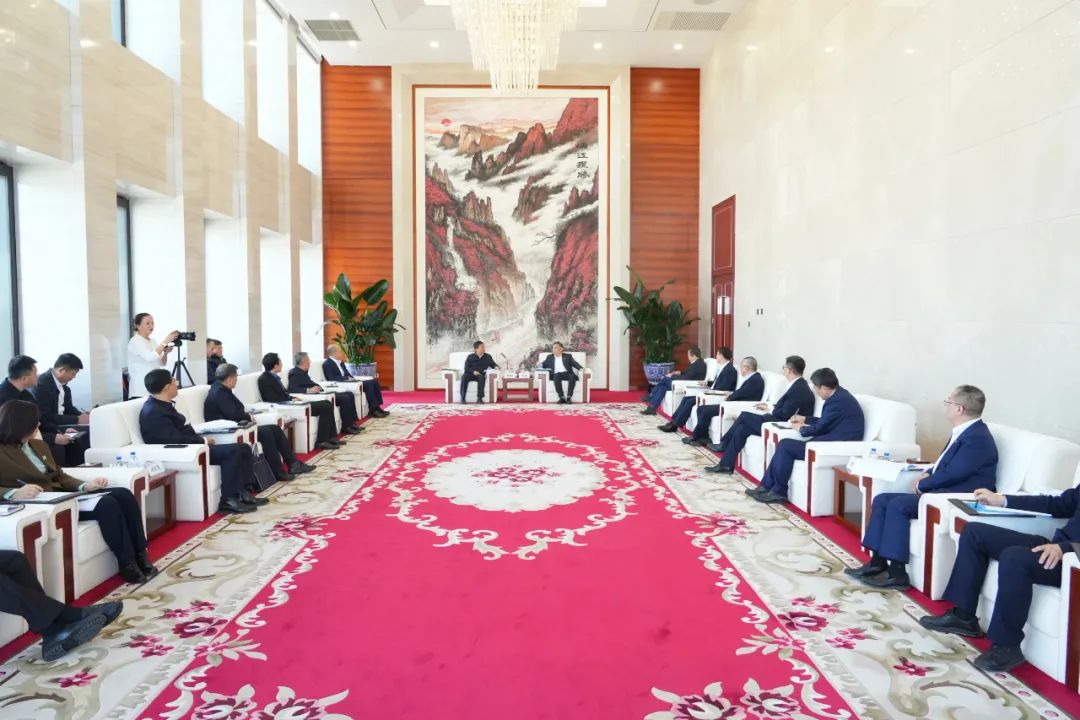 中国能建党委书记、董事长宋海良与吉林省副省长李国强会谈
