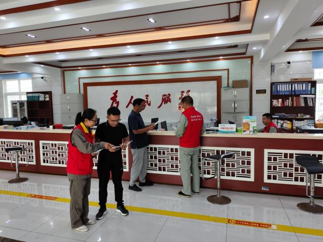 “村网共建”打通服务居民“最后一百米”