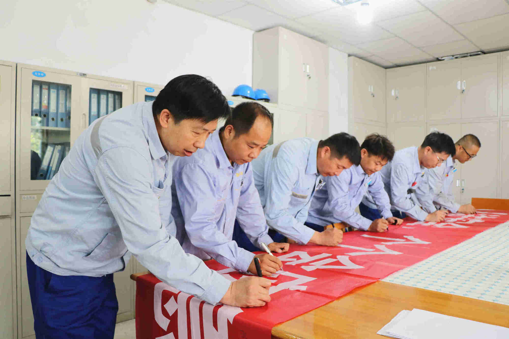 新疆天业能源管理公司多措并举做好“安全生产月”活动