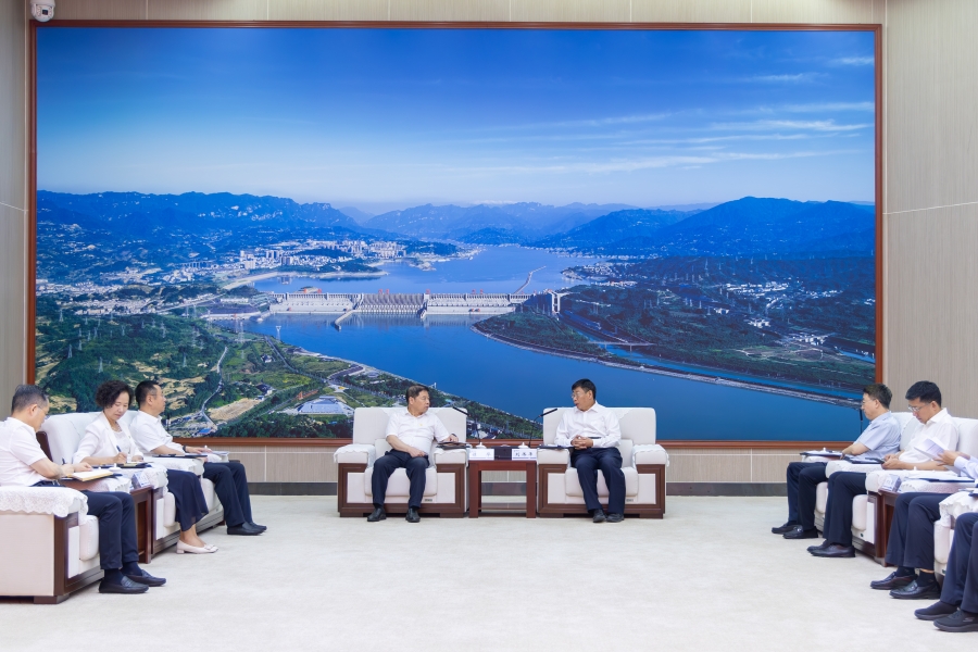 三峡集团与中国能建葛洲坝集团座谈