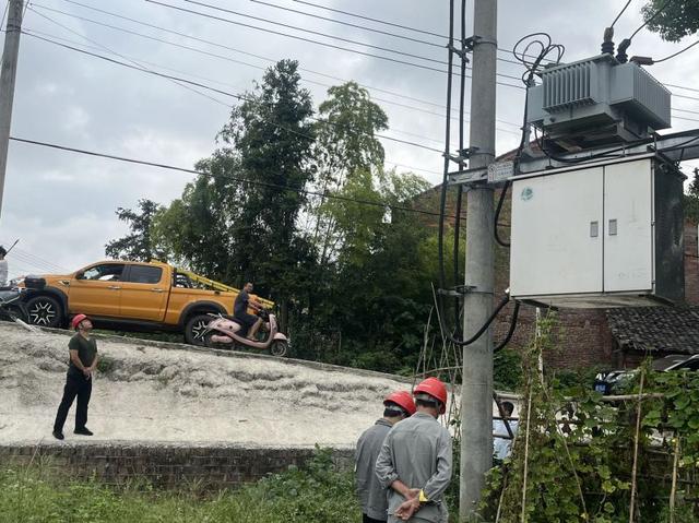 国网攸县供电公司监察性巡线“问诊把脉” 守卫电网安全不松懈