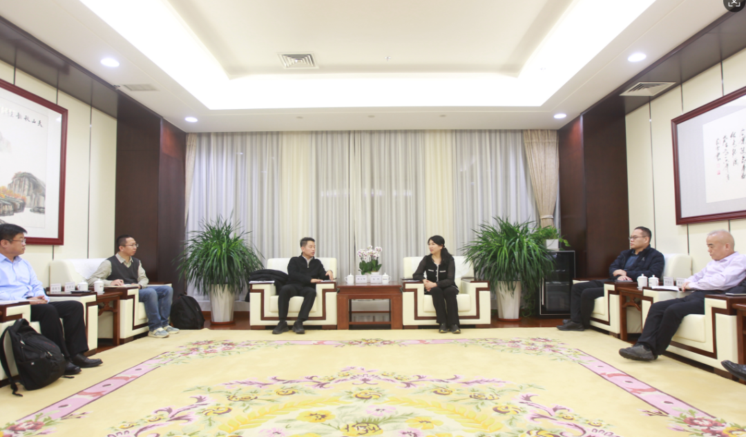 国家电投新疆公司与电投数科座谈