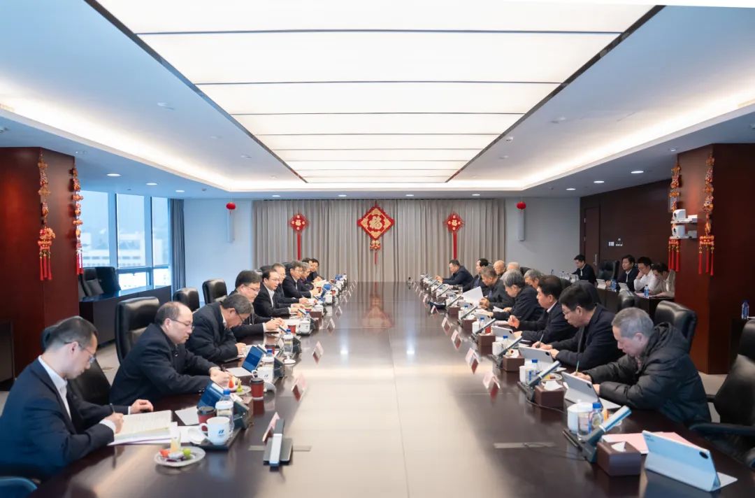 中国华电召开2025年总部老干部迎新春座谈会